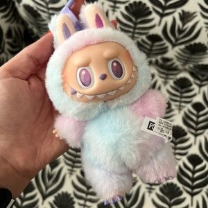 Pop Mart THE MONSTERS Big Into Energy Labubu (Luck)